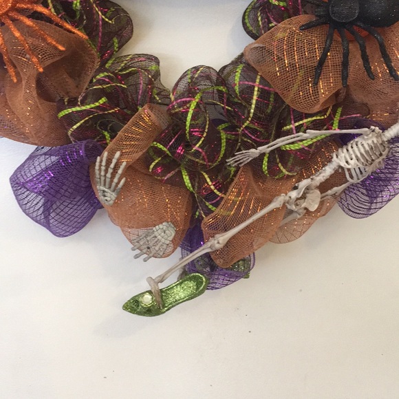 Halloween 25”Trick or Treat HandCrafted Wreath NEW - Picture 9 of 10